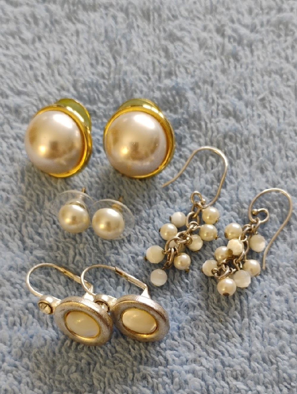 Classic Pearl Earrings
